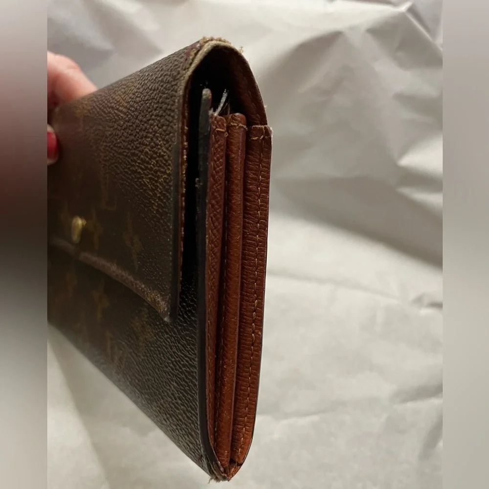 Louis Vuitton Monogram Brown Canvas Sarah Long Wallet
